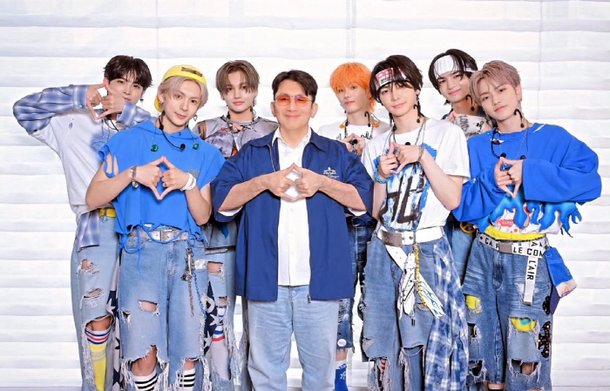 방시혁, 아이돌보다 작아진 얼굴…몰라보게 날씬해진 근황