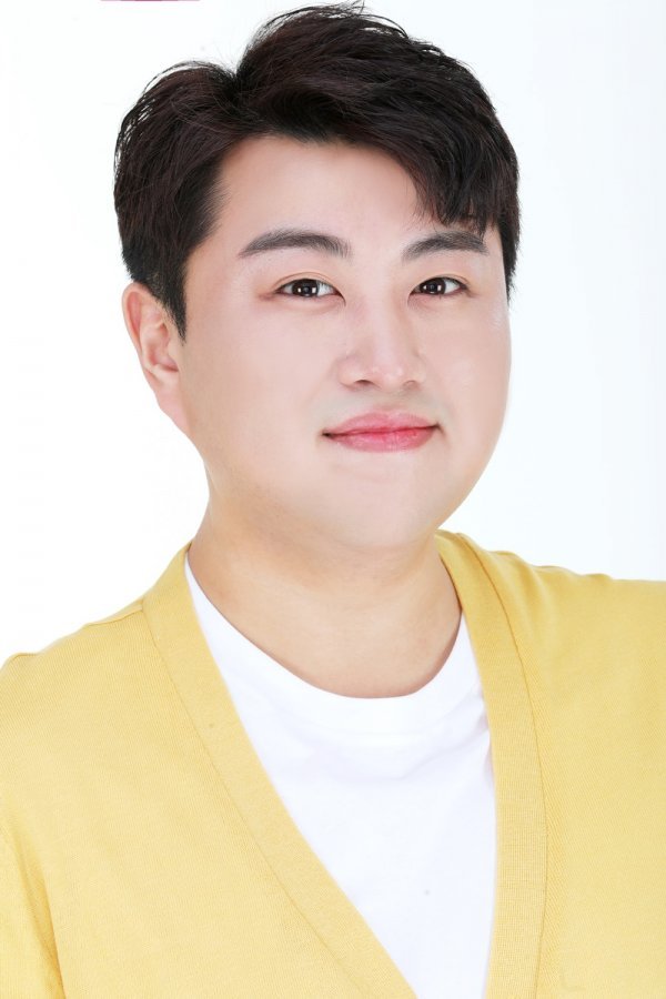 200416 김호중, 4월 말 신곡 발매 및 수익금 전액 기부 관련 보도자료.jpg