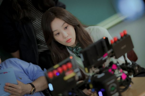 Réalisateur Ahn Pan-seok « Jung Ryeo-won♥ Wi Ha-jun a une alchimie comme de vraies personnes » (Graduation) : Nate Entertainment