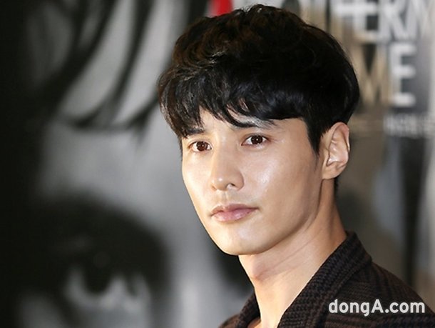 원빈, 이슈 불구덩이 끌려나와…故김새론 애도 차 장례식만, 그외엔 무관 (종합)[DA:이슈]