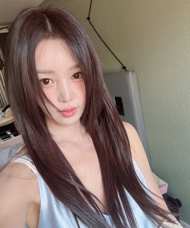 남규리, 40대 안 믿기는 동안 미모…레전드 경신 [DA★]