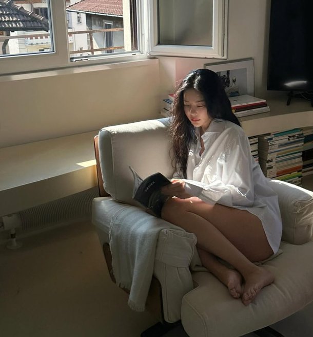 장재인, 셔츠만 걸쳤나? 완벽한 하의실종 [DA★]