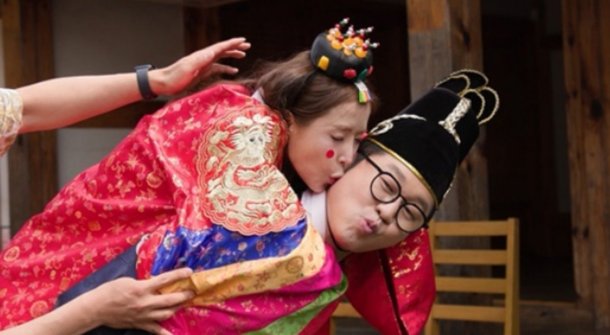 &apos;11살 차&apos; 지상렬♥신지, 5월 31일 초고속 결혼 전통혼례 방식 (살림남2)