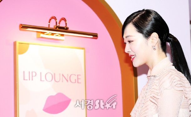 ì¤ë¦¬, í¤ì¤ë¥¼ ë¶ë¥´ë í±í±í ìì 