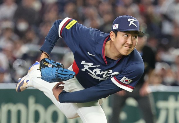 한국-호주전 선발 맞대결을 다룬 기사 이미지