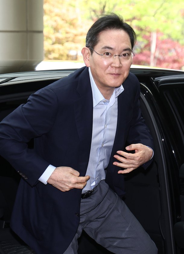 "트라이폴드 화면 분할부터 LLM 연산까지"…실전 묻는 삼성 고시 'GSAT'