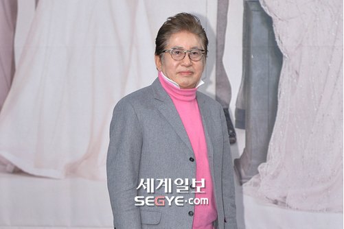 김용건 연 하녀 신상