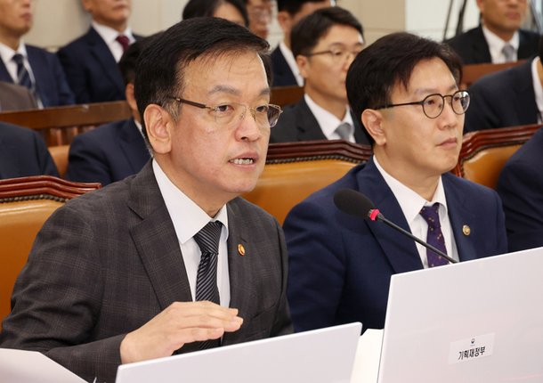 [국정감사] 세수펑크 30조 확실시…2년 연속 '세수 결손'에 지방재정 줄이고 기금 돌려막고