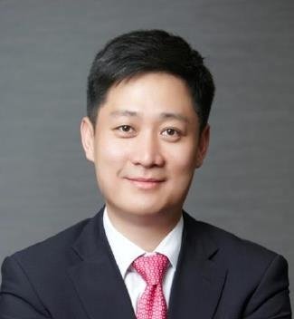 LG유플러스, 신임 CEO에 홍범식 사장…AI 전환 속도