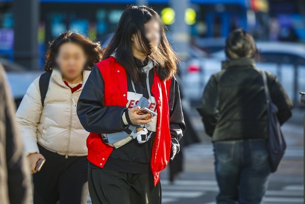 「また分厚いコートを脱がないと」…全国各地で雪、雨、強風 [오늘날씨] : ネイトニュース