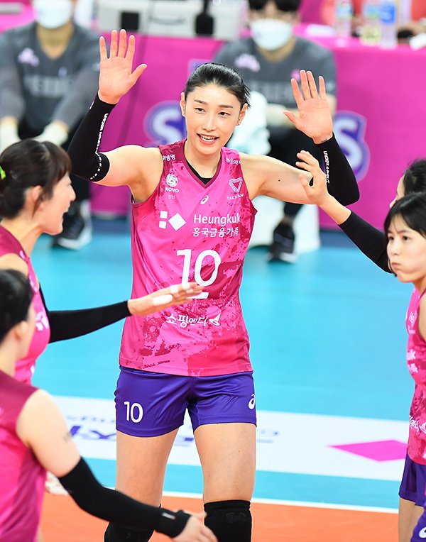 ê¹€ì—°ê²½ í…œí¼ë§ ë©ˆì¶° í¥êµ­ìƒëª… ì‹ ìƒíŒ€ ê¹€ì—°ê²½ ì˜ìž…ì˜ì‚¬ì— ë°œëˆ ë„¤ì´íŠ¸ë‰´ìŠ¤