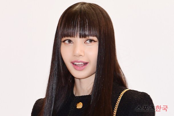 리사, 신이 내린 완벽한 비율 : 네이트 연예