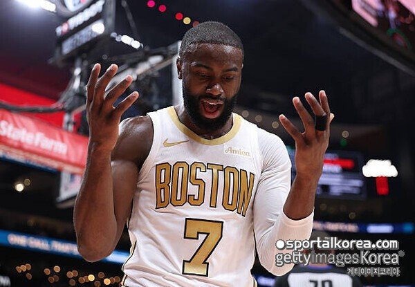 NBA 디트로이트 대 보스턴 경기 관련 이미지