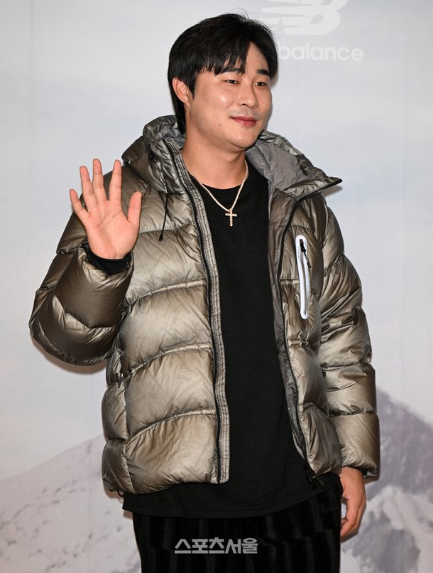 서울 행사에 참석한 김하성의 겨울 스트릿 룩