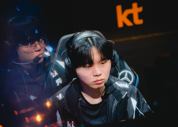 결승 세트 스코어 보도 이미지