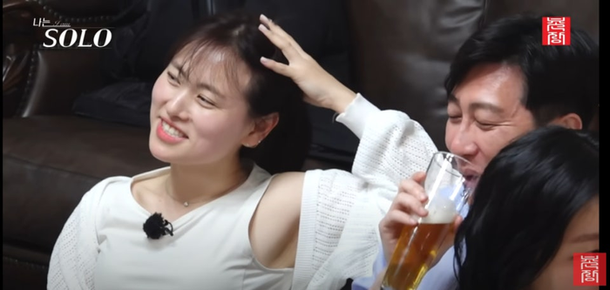 &quot;Disgraceful Act&quot; 28th Season Hyun-sook Apologizes for 'Armpit Flirting'