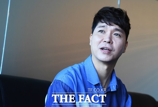 방송인 박수홍과 그의 친형이 그동안 쌓아온 재산과 상가 지분을 두고 갈등을 빚고 있다. 재산권에 대한 이견은 30년간 돈독한 형제애를 자랑했던 두 사람의 신뢰에 금이 간 출발점이다. /배정한 기자