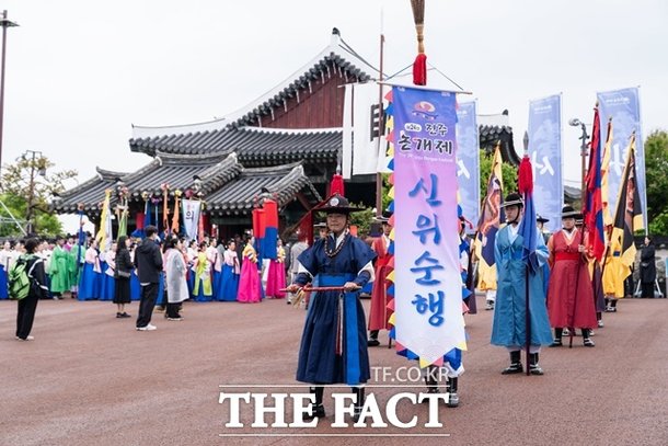 진주 논개제, 청춘·인공지능 접목…내달 2~5일 개최