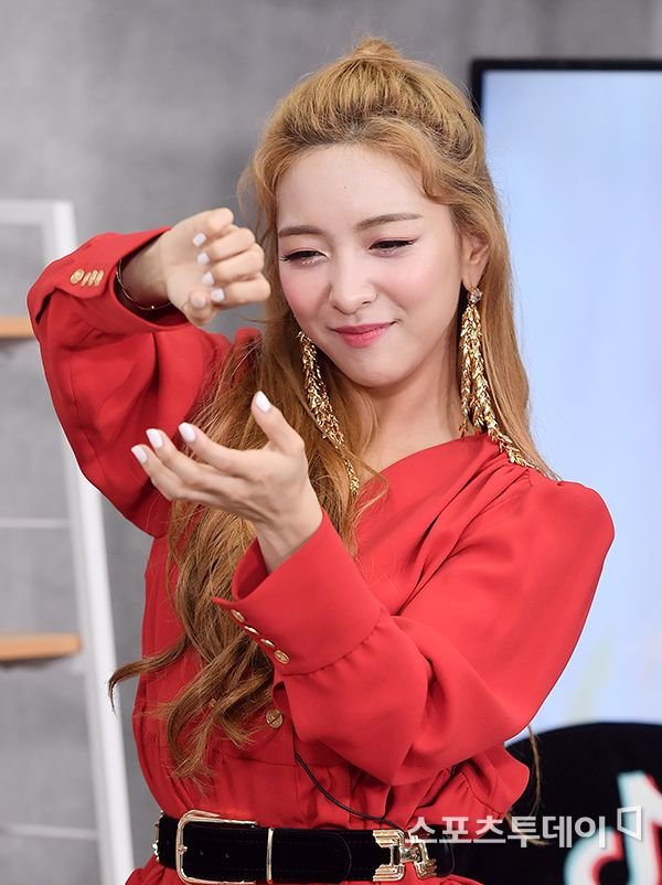 í°ë¸ì´ë°ì¼ë¦¬ í¬í 