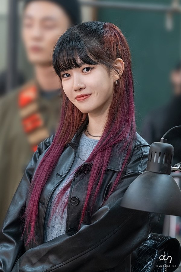 ì•Œê³ ìžˆì§€ë§Œ ì–'í˜œì§€ ë§¤ë ¥ì ì¸ ìžìœ ë¡œìš´ ì˜í˜¼ ë°˜ì§ ì¡´ìž¬ê° ë„¤ì´íŠ¸ ì—°ì˜ˆ