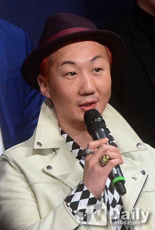 &apos;50세에 결혼&apos; 노브레인 이성우 나이 오십에 신혼이라니, 믿어지지 않아