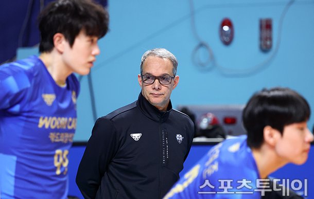 [ST포토] 마우리시오 감독, ‘3연승 원해’ : 네이트 스포츠