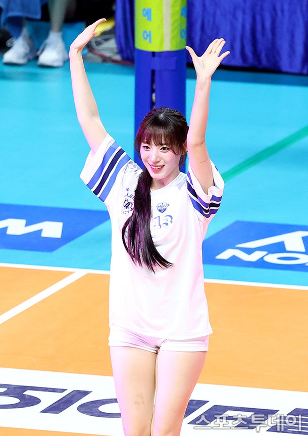 [ST포토] 하지원 치어리더, 몰라보게 날씬 : 네이트 스포츠
