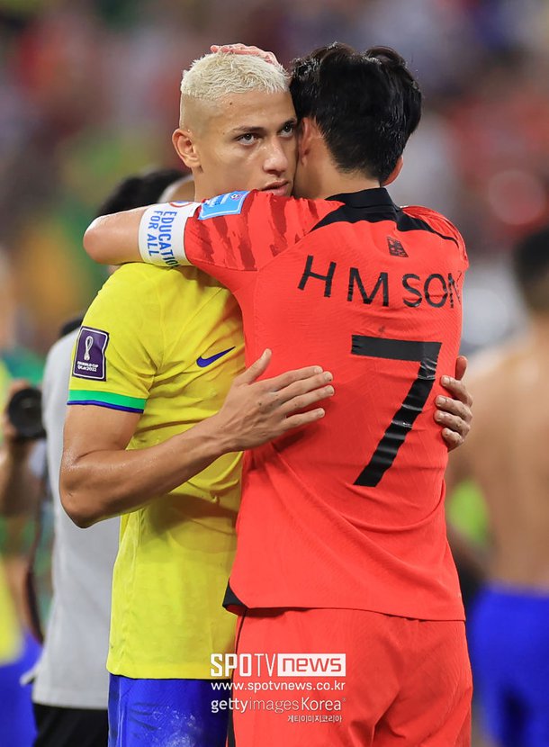 ▲ Hisarlison e Vinicius Jr. também viajarão regularmente com a seleção brasileira para as eliminatórias da Copa do Mundo na América do Norte e Central.