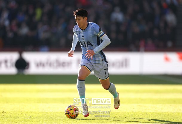 손흥민은 더 이상 토트넘 주장이 아니다