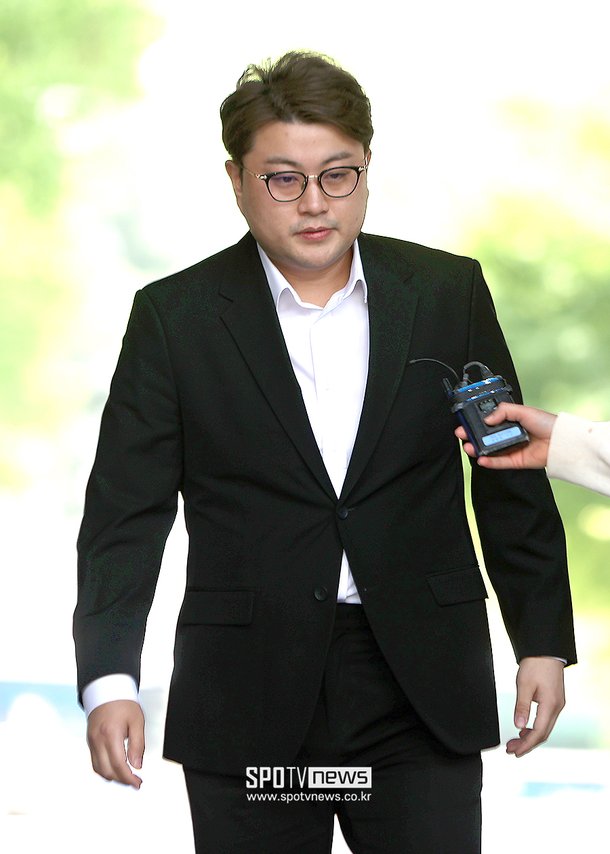 [속보]&apos;음주 뺑소니&apos; 김호중, 감옥 못 피했다…항소심도 2년 6개월 실형