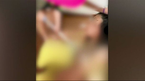 여중생 묶고 6시간 집단폭행…"출동한 경찰 수색 못 해" : 네이트 뉴스