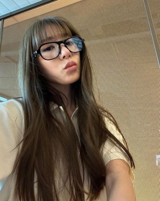 티파니 황 공항패션