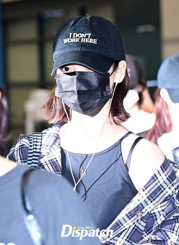 [현장포토] 눈만 봐도, 예쁨…카리나, 자체발광 얼굴