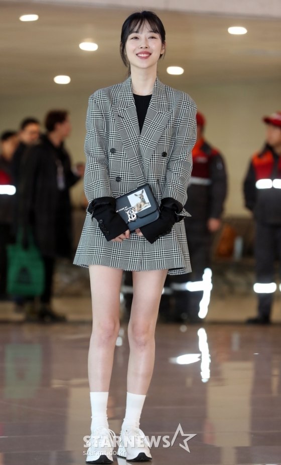 [âí¬í ]ì¤ë¦¬ 'ìì¼íì¥ì¼ë¡ íìì¤ì¢'