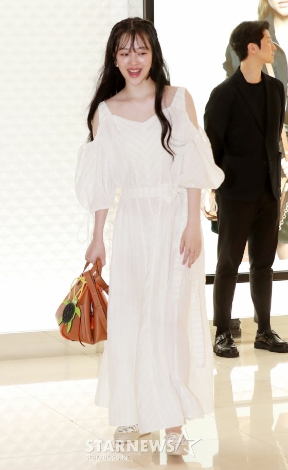 [âí¬í ]ì¤ë¦¬, 'íì¬í ë´ì ìì '