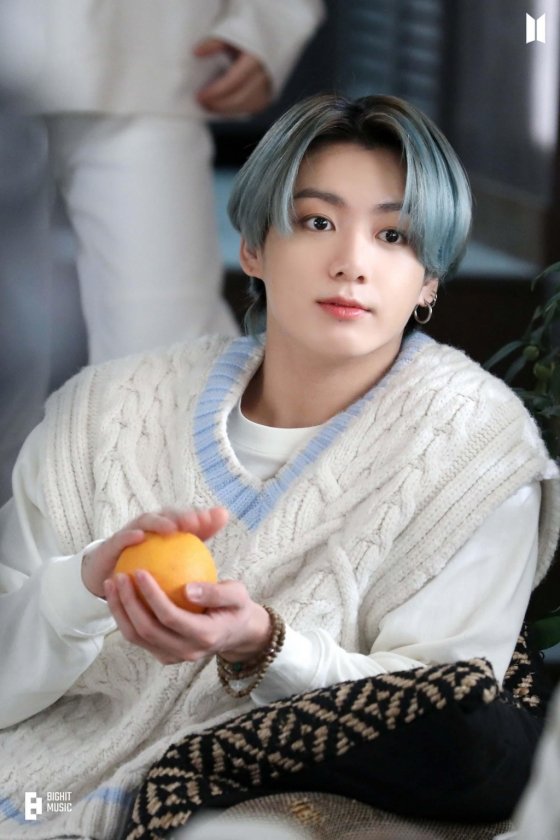 방탄소년단 정국 'abcdefghi__lmnopqrstuvwxyz' 전 세계가 반했다