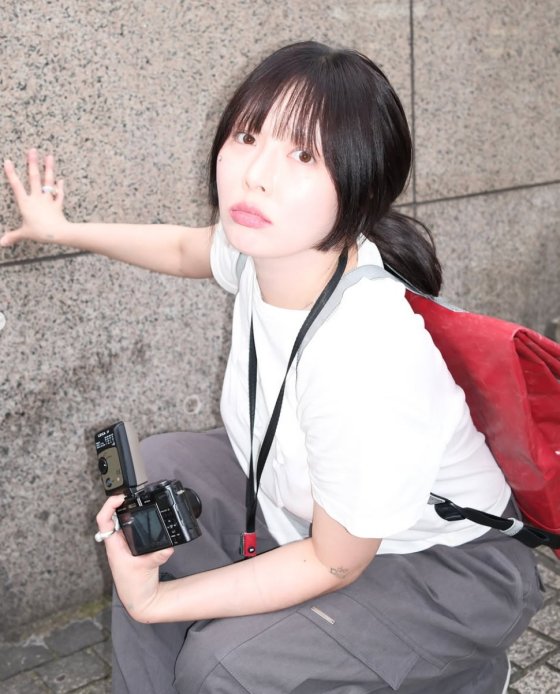 살 쪄서 태 안 난다는 현아, 타투 제거 중 분위기까지 확 변했다[스타이슈]