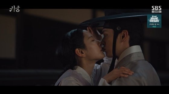 김지연, ♥육성재에 입맞춤…네가 나의 경귀석이야[귀궁][★밤TView]