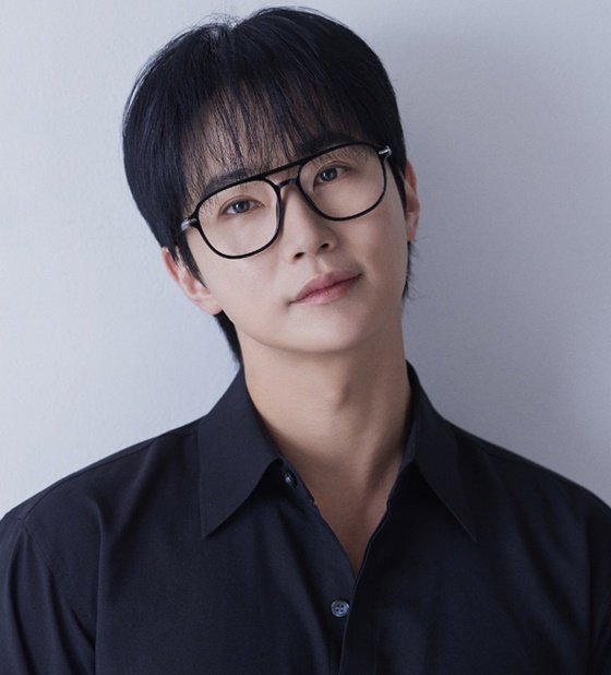&apos;前여친 폭행+성병 의혹→피투성이로 반박&apos; 전호준 누구?…&apos;팬텀싱어4&apos; 출연 뮤지컬 배우 [★NEWSing]