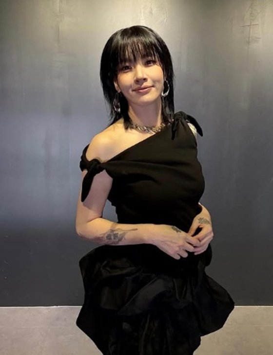 모니카, &apos;출산 50일&apos; 된 미모가 이 정도…퀸의 컴백