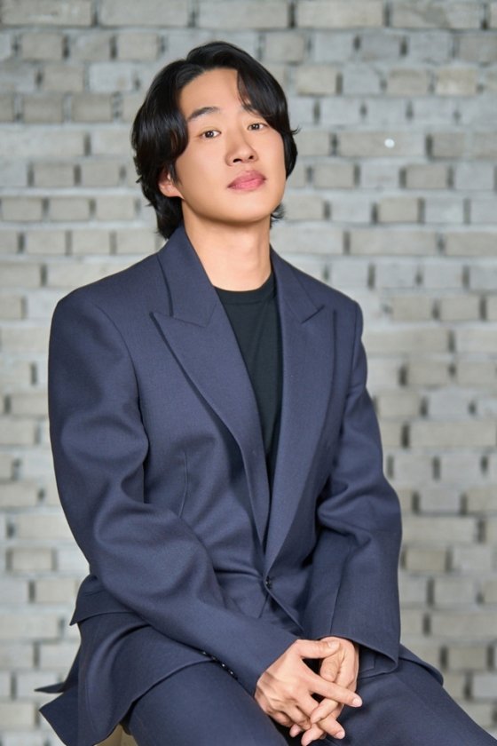 안재홍이 밝힌 유아인과 키스신…대본에 충실하게, 한 테이크만에 [인터뷰①]
