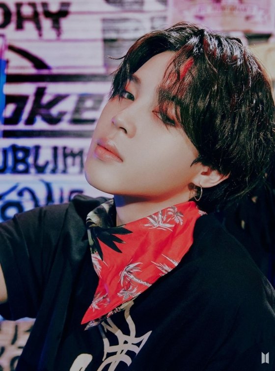 &apos;D-10&apos; 방탄소년단 지민 전역, 韓→헝가리서 &apos;햄버거·도너츠 선물&apos; 특별 이벤트