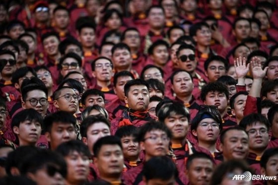 Á ÒµéÀÌ 10ÀÏ(ÇÑÃ£) Á ÃÄÀÇ ÕÌ Ãà ƩâÀå  2026 Á¦Ãà¬Í(FIFA) ÏÁÌùµåÄÅ 3Â  ÃÖÁÀüÀ» ÁöÄÑí ÀÖÙ. /AFPBBNews=1