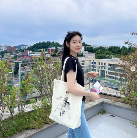 김연아, &apos;♥고우림&apos; 전역 한 달만…얼굴에 웃음꽃 핀 근황