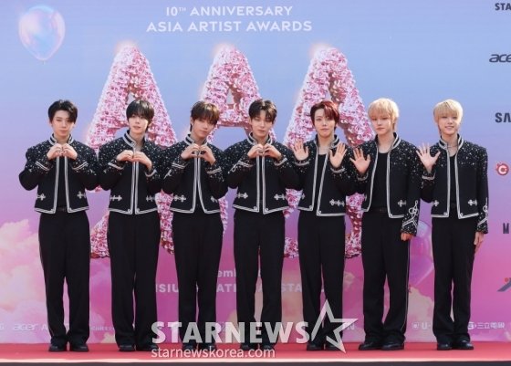 K-POP・アジア AAA 10th ANNIVERSARY BEST K-POP・アジア AAA 10th ANNIVERSARY BEST DISC OGRAPHY | AAA (Triple