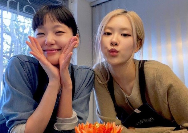 김고은X로제, 취미도 공유하는 사이…예쁜 우정 [리포트:컷] | 네이트 연예