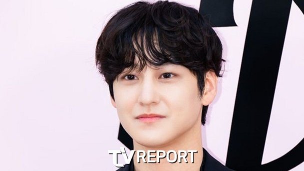 김범, 선배 응원 글 올렸다가…"도대체 언제 컴백하냐" 팬들 아우성 [RE:스타]