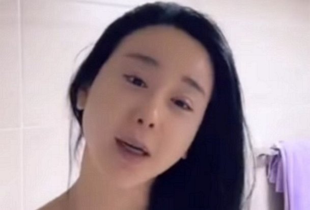 &apos;이혼&apos; 함소원, 머리 산발 근황…폭탄 맞은 줄 [RE:스타]