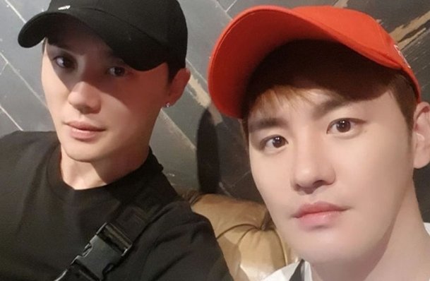 &apos;김준수 형&apos; 김무영, 5월 결혼한다 우리 형제 닮은 쌍둥이 태어나 [전문]