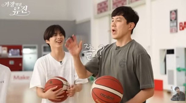 류진, 뷔 닮은꼴 子 찬호와 농구 데이트…아들 내조 제대로 [RE:뷰]